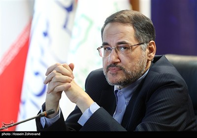 منفعت‌طلبان، هزینه‌های خود را از جیب مردم و آبروی فداکاران انقلاب تأمین می‌کنند