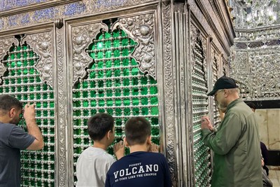 قالیباف در حرم مطهر حضرت عبدالعظیم حسنی حضور یافت