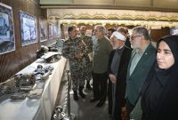 بازدید اعضای کمیسیون امنیت ملی از پهپادها و موشک‌های منهدم‌شده دشمن