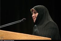 زنان با حضور در میدان، جامعه را برای هر چالشی آماده می‌سازند