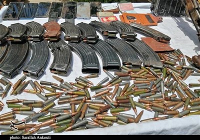 قاچاقچیان سلاح جنگی در کرمانشاه متلاشی شدند؛ ۱۰۹ قبضه سلاح کشف شد