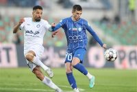 درگیری استقلال و پرسپولیس با کرمانی‌ها؛ رحمتی و عالیشاه به جمع آبی‌ها پیوستند