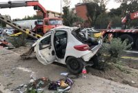 تصادف پژو ۲۰۷ با تیر چراغ برق؛ جان باختن دو زن در حادثه تلخ